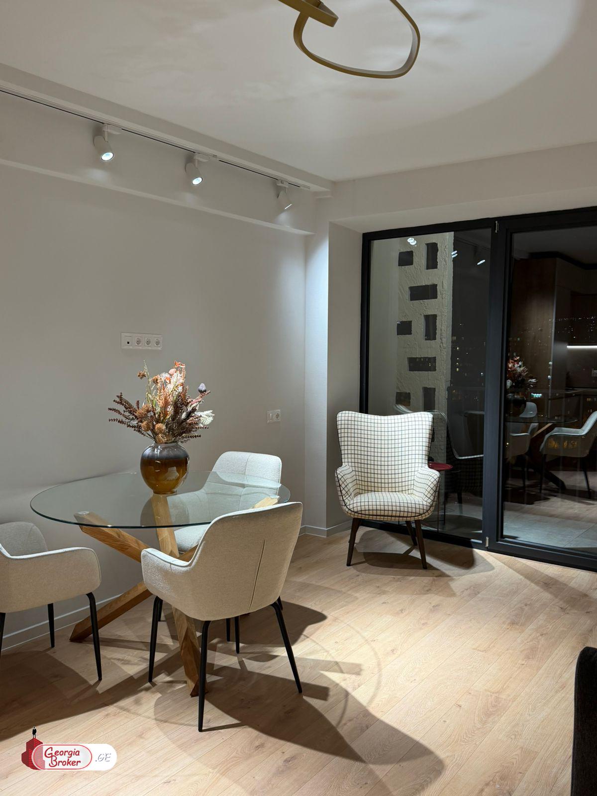 nearly repaired 3-room apartment for sale